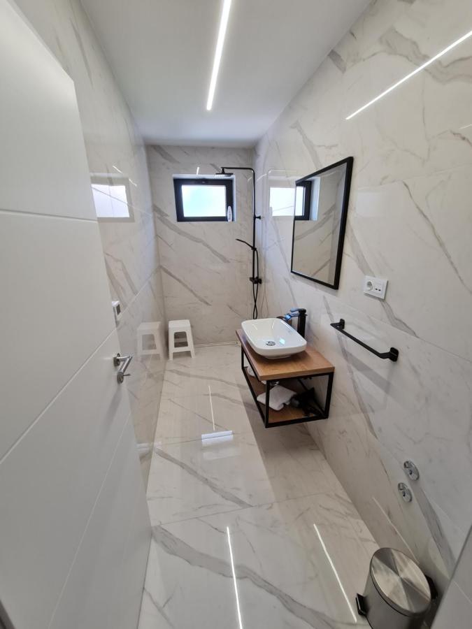 Spa Apartment Vito Vodice Exterior foto